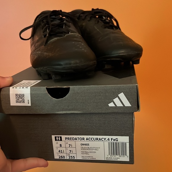 Predator accuracy .4 size 8 US 7.5 UK - Picture 2 of 4